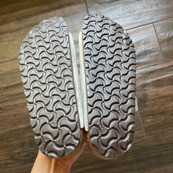 NWT BIRKENSTOCK Suede Soft Footbed Arizona Sandals! - Picture 6 of 12